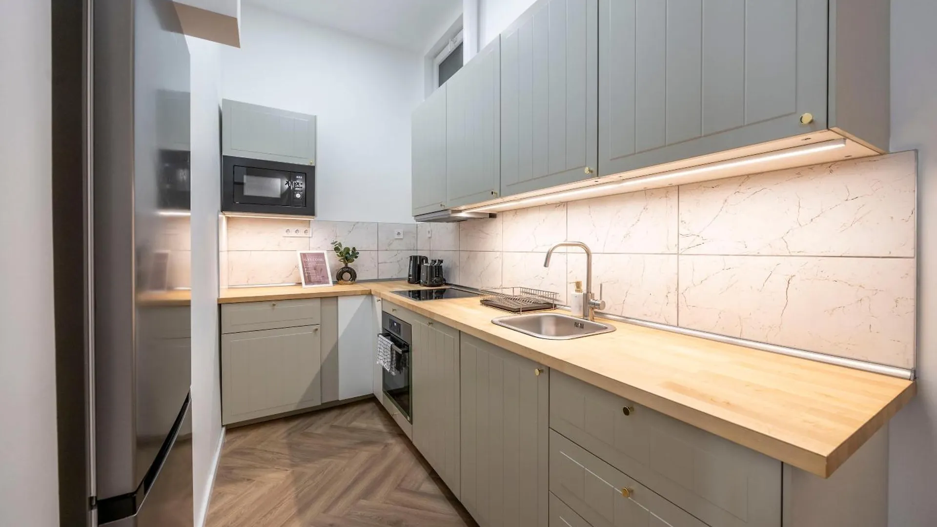Deluxe & Cozy J40 Grand Residence In The Heart Of Bp 布达佩斯 公寓