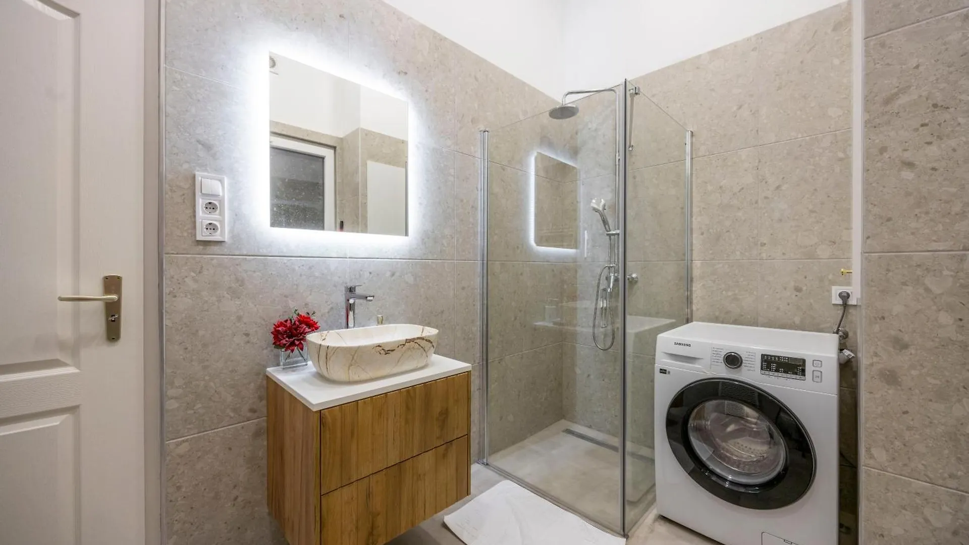 Deluxe & Cozy J40 Grand Residence In The Heart Of Bp 布达佩斯